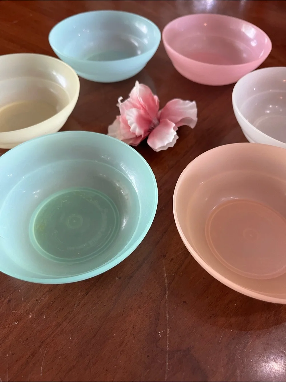 VTG Tupperware 154 Pastel Bowls Set of 6 Orlando FL Mold 154-5 to 154-8 No Lids